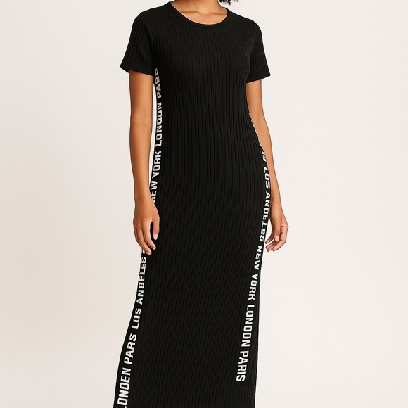 Dresses & Skirts - Black Ribbed Travel Maxi Dress (Size L)